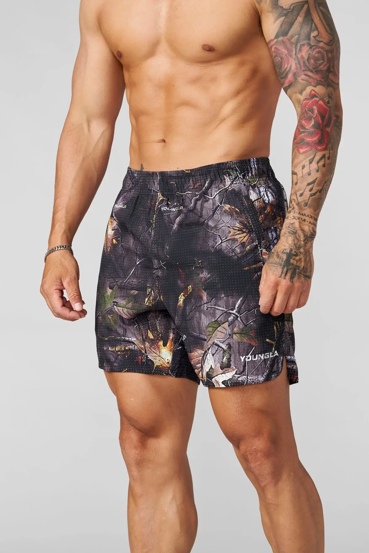 Tren Tech 1028 - Weightless Shorts Black Tree Camo